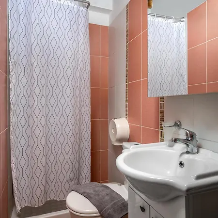 3 Charites Old Town * Rhodes City