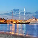 3卡里特斯老城公寓 Rhodes City