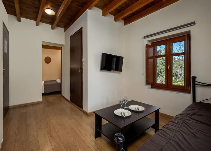 3 Charites Old Town * Rhodes City