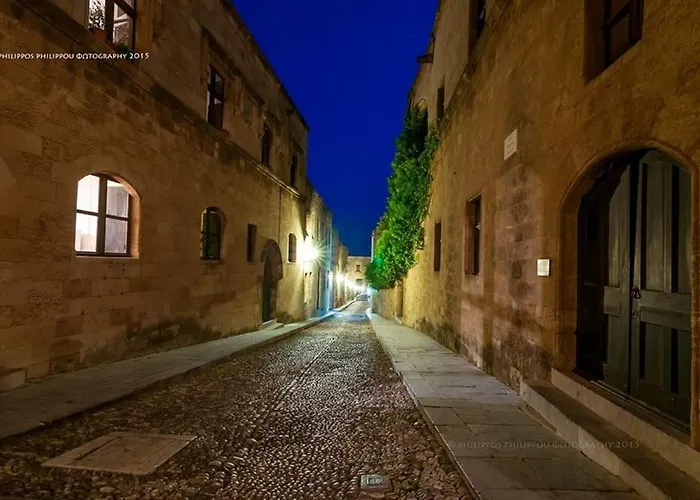 アパート Aglaea Apartment In Rhodes Old Town